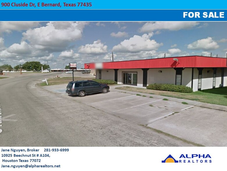 900 Clubside Dr, East Bernard, TX for sale - Building Photo - Image 2 of 2