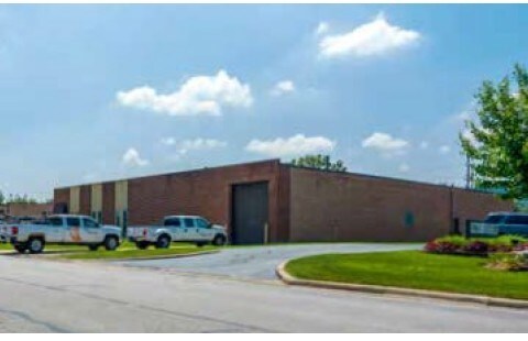 558 Randy Rd, Carol Stream, IL for lease - Building Photo - Image 2 of 4