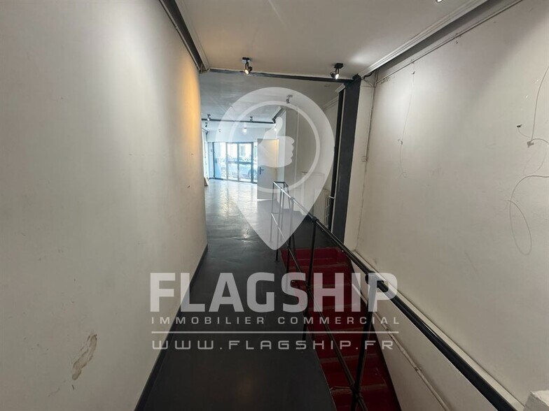 Retail in Paris for lease - Interior Photo - Image 3 of 9