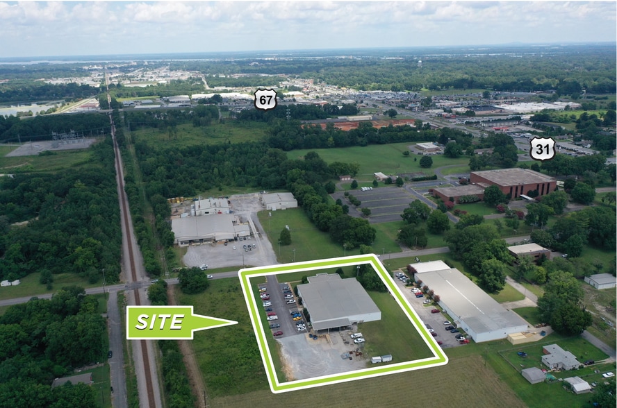 1011 Cedar Lake Rd SE, Decatur, AL à vendre - Photo du bâtiment - Image 1 de 1