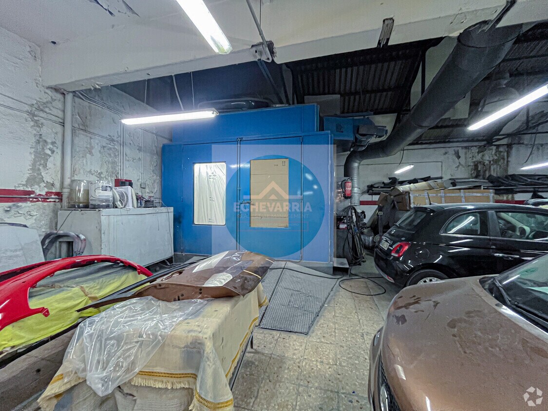 Madrid, MAD 28025 -  -  - Interior Photo - Image 2 of 6