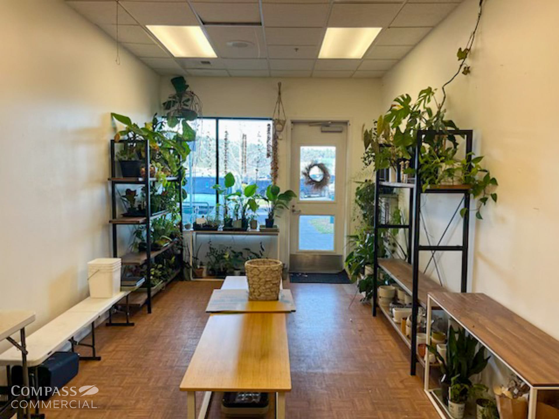 100-108 NE Bend River Mall Dr, Bend, OR à louer Photo intérieure- Image 1 de 3