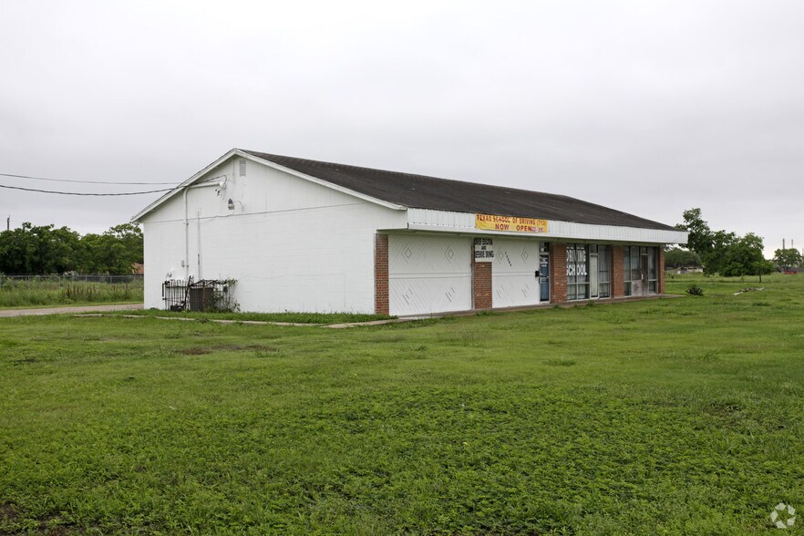12280 Almeda Dr, Houston, TX à louer - Photo du bâtiment - Image 3 de 3