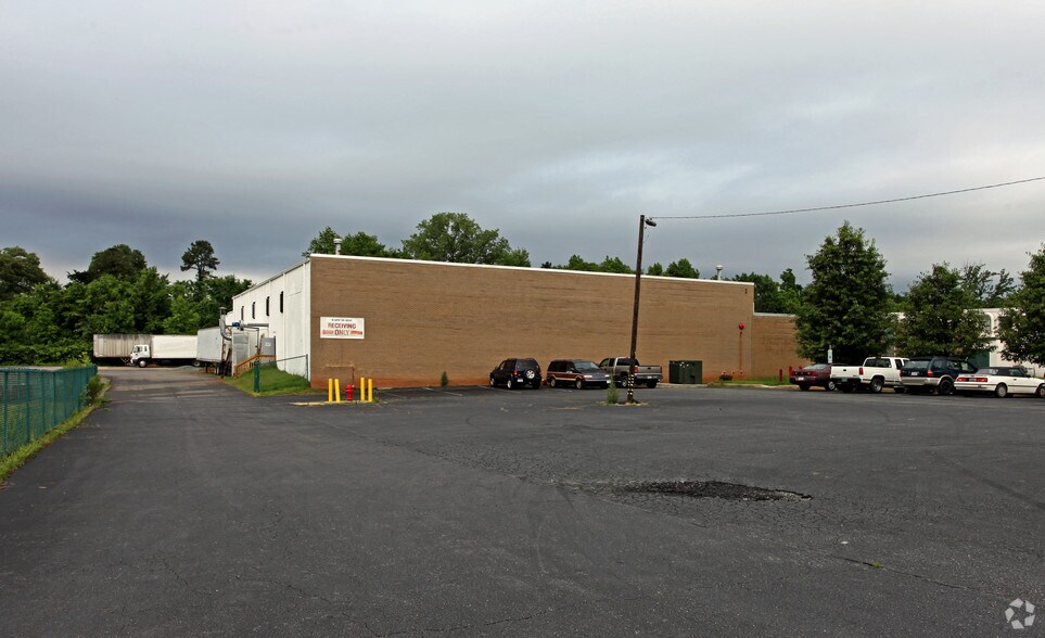 227 Atando Ave, Charlotte, NC à vendre - Photo principale - Image 1 de 5