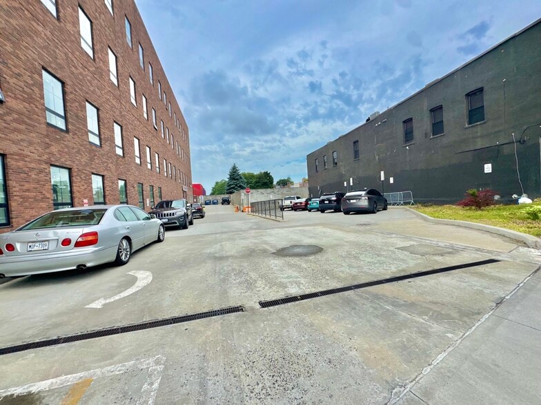 251-73 Jericho Tpke, Bellerose, NY for sale - Building Photo - Image 2 of 41