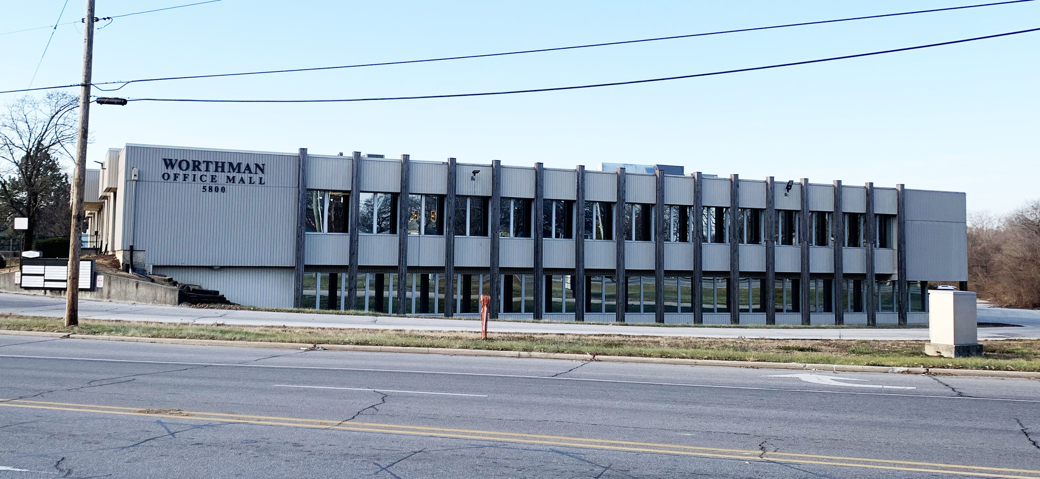 5800 Fairfield Ave, Fort Wayne, IN for lease Primary Photo- Image 1 of 9