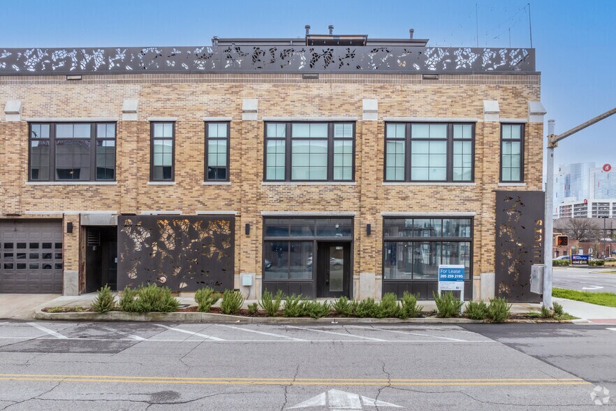 201 18th St S, Birmingham, AL à louer - Photo du bâtiment - Image 3 de 19