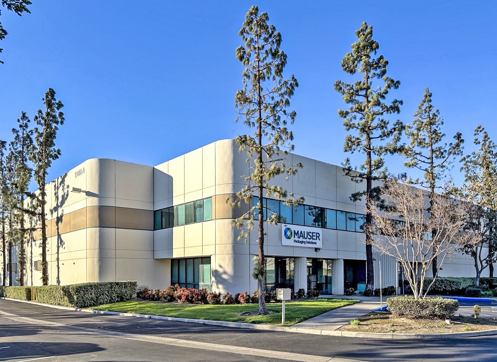 11440 Pacific Ave, Fontana, CA for lease Primary Photo- Image 1 of 3