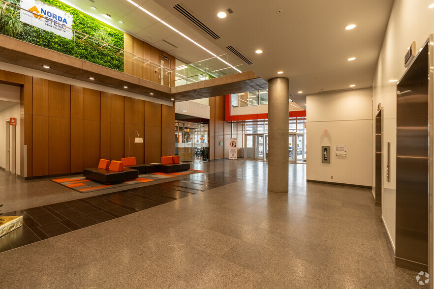 1015 Av Wilfrid-Pelletier, Québec, QC for lease - Lobby - Image 2 of 4