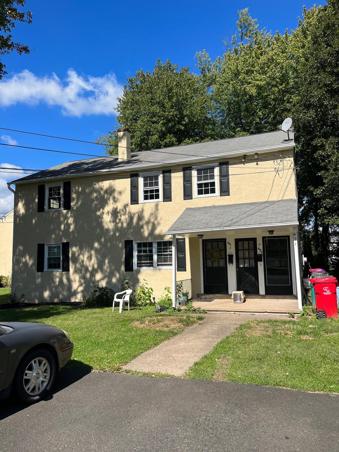 Warminster Township Duplexes portfolio of 3 properties for sale on LoopNet.ca Primary Photo- Image 1 of 3