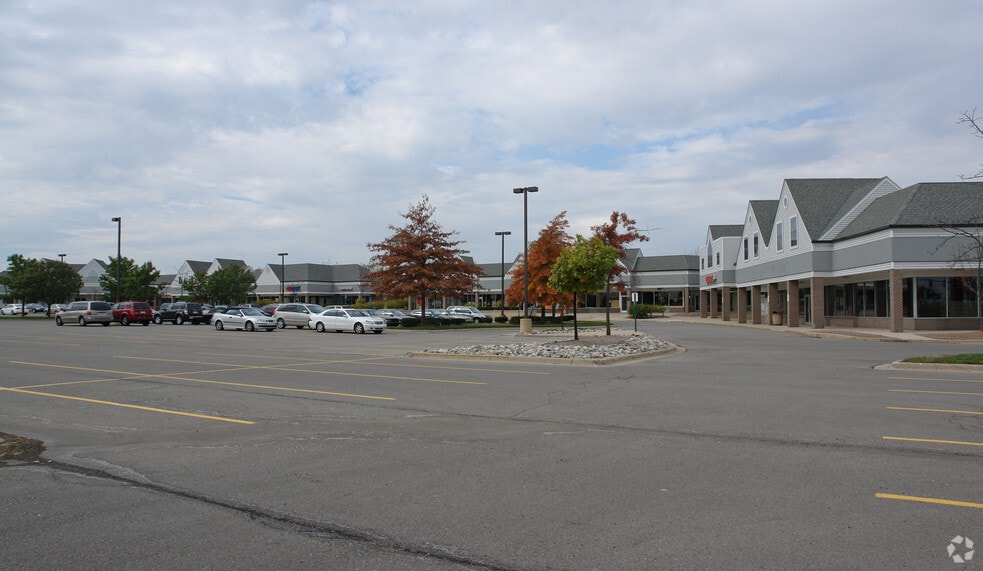 3059-3173 Oak Valley Dr, Ann Arbor, MI for lease - Primary Photo - Image 1 of 6