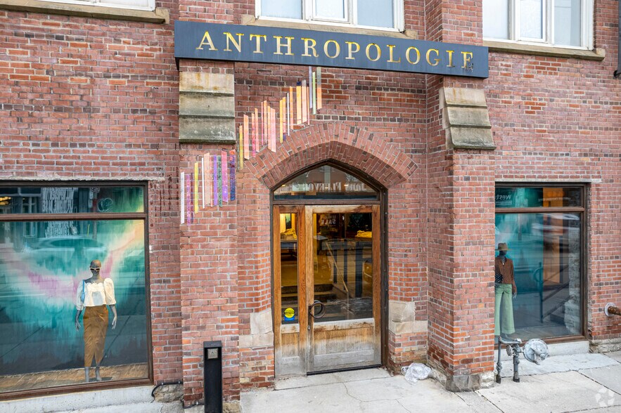 761 Queen St W, Toronto, ON à louer - Photo du bâtiment - Image 3 de 4