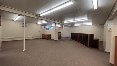 46-174 Kahuhipa St, Kāneohe, HI for lease Building Photo- Image 1 of 8