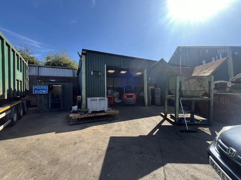 Common Rd, Evesham à vendre - Photo du bâtiment - Image 3 de 3