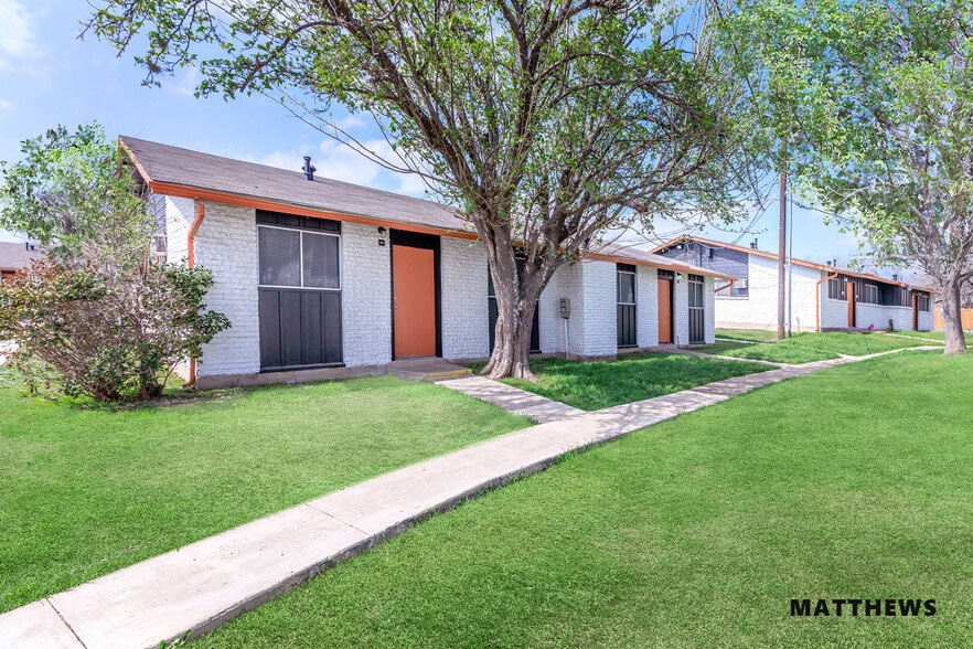 6218 S New Braunfels Ave, San Antonio, TX à vendre - Photo du bâtiment - Image 2 de 3