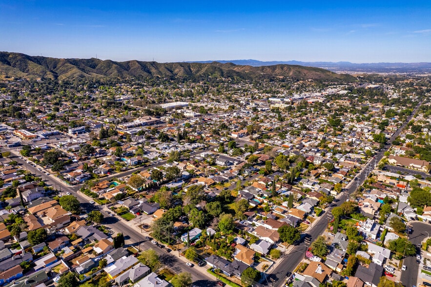 10637 Mount Gleason Ave, Sunland, CA for sale - Building Photo - Image 3 of 11