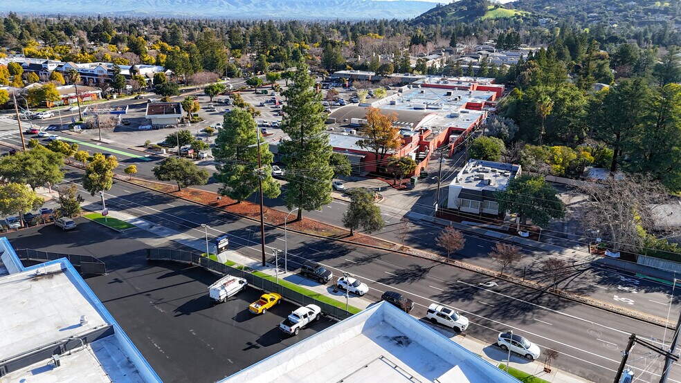 1395 Stanwood Dr, San Jose, CA à vendre - Autre - Image 2 de 6