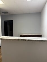 1232 E Broadway Rd, Tempe, AZ à louer Photo intérieure- Image 2 de 7