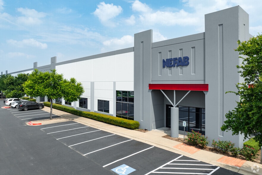 6301 E Stassney Ln, Austin, TX for lease - Primary Photo - Image 2 of 23