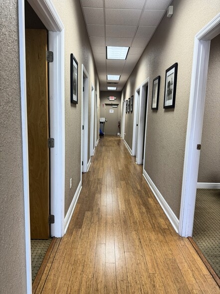 13125 66th St, Largo, FL for lease - Interior Photo - Image 2 of 6