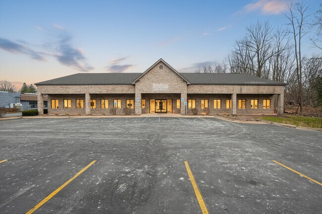Plus de détails pour 5668 Okemos Rd, East Lansing, MI - Commerce de détail à vendre