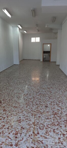 Commerce de détail dans Córdoba, Córdoba à louer - Photo du bâtiment - Image 3 de 6