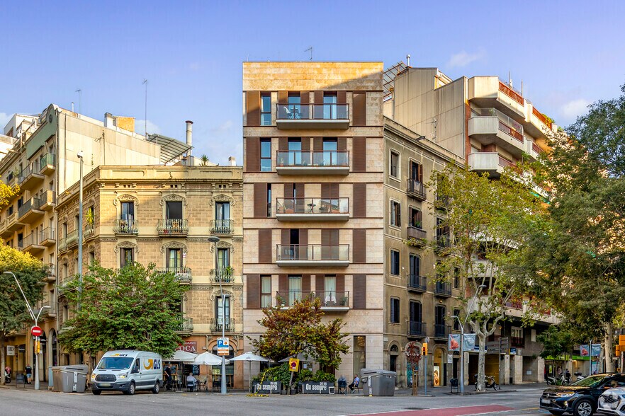 Carrer de Provença, 163, Barcelone, Barcelona à louer - Photo principale - Image 1 de 2