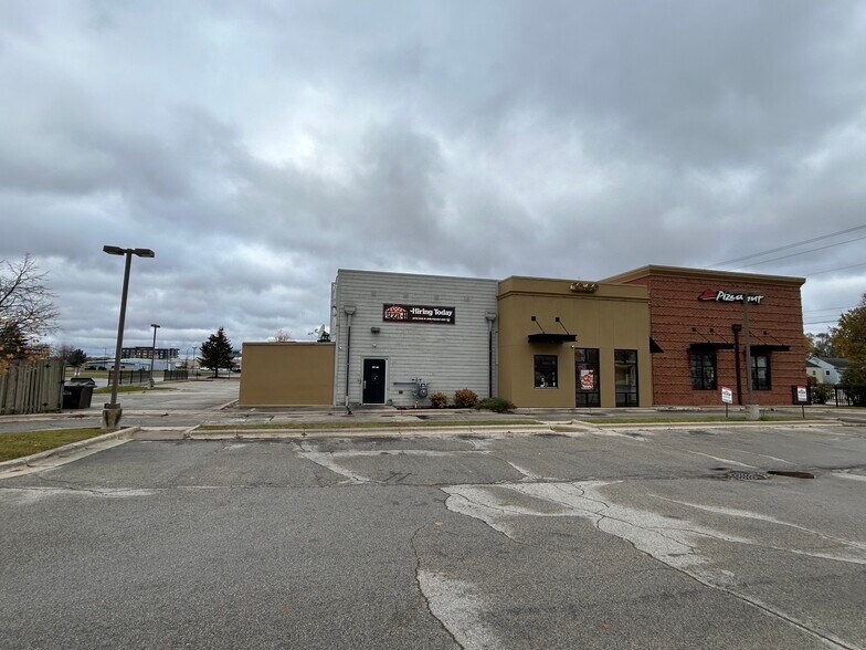 859 Lombardi Ave, Green Bay, WI à vendre - Photo du bâtiment - Image 2 de 11