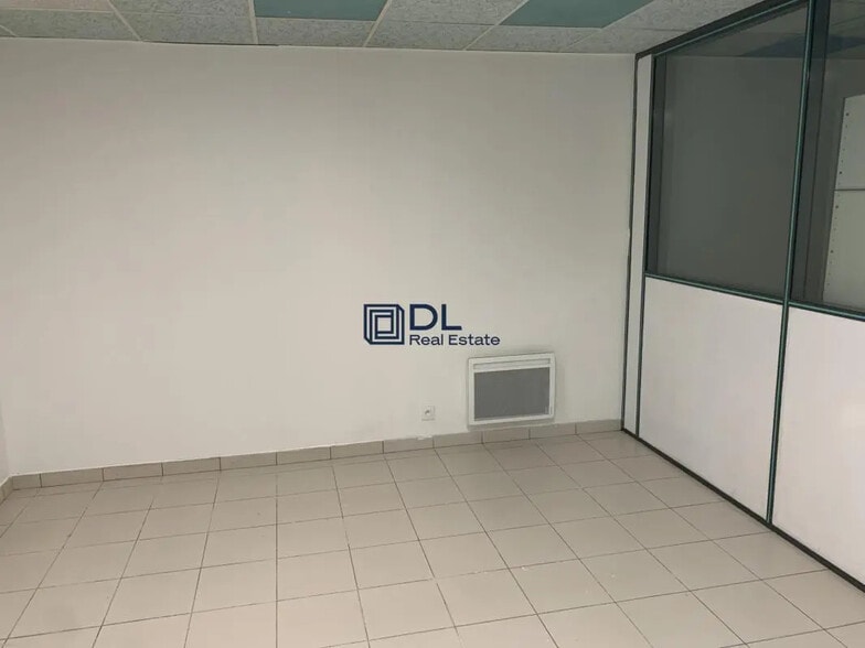 Flex in Moissy-Cramayel for sale - Interior Photo - Image 3 of 3