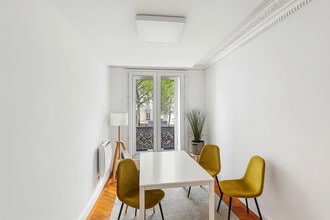 17 Boulevard Saint-Martin, Paris for lease Interior Photo- Image 2 of 9