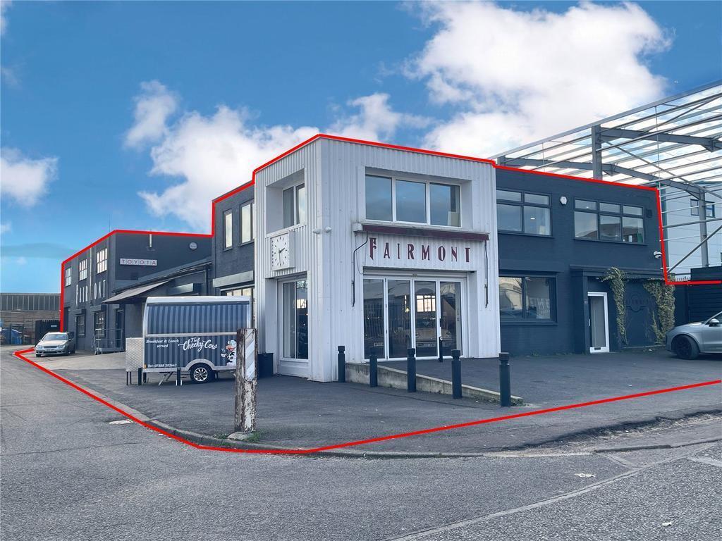 18 Tallon Rd, Brentwood for lease Building Photo- Image 1 of 25