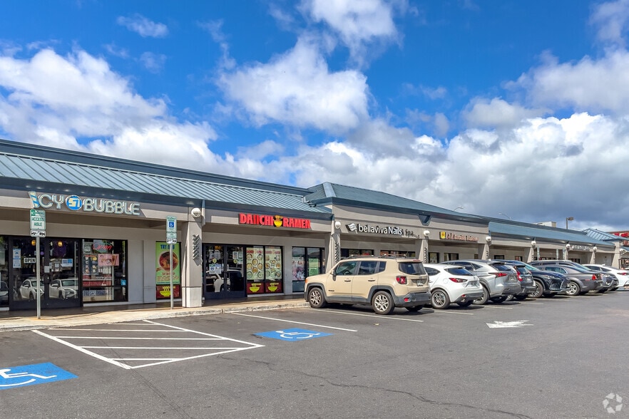 1029 Makolu St, Pearl City, HI for lease - Primary Photo - Image 2 of 7
