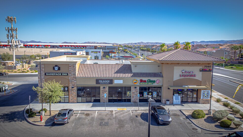 7060-7080 S Jones Blvd, Las Vegas, NV à louer - Photo du bâtiment - Image 2 de 7
