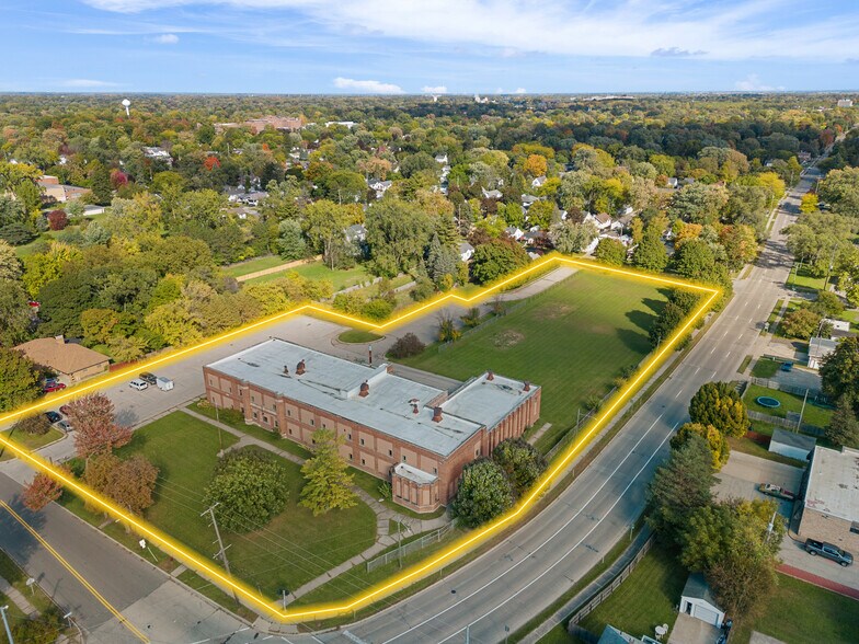 2138 N Carolina St, Saginaw, MI à vendre - Aérien - Image 2 de 7