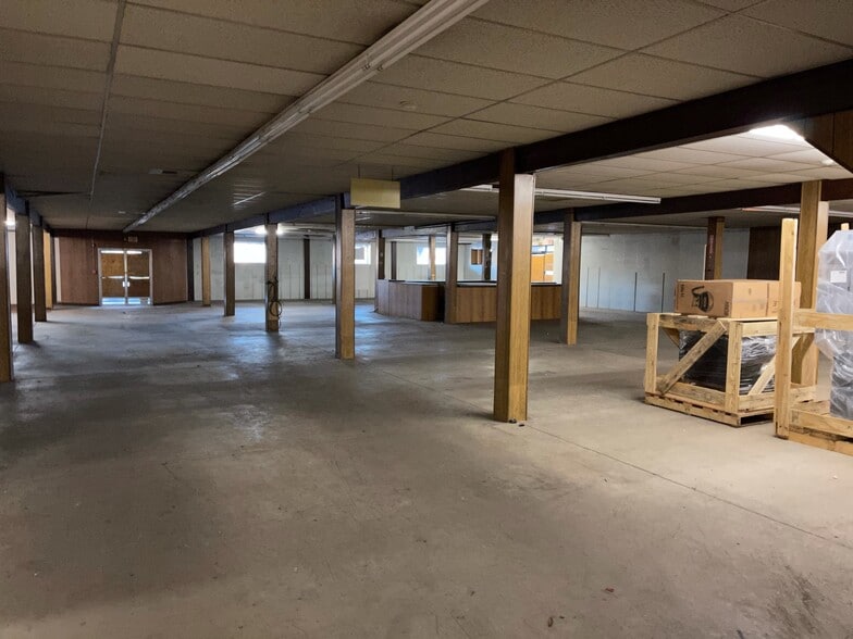 276 E Valley Blvd, Colton, CA for lease - Interior Photo - Image 2 of 5