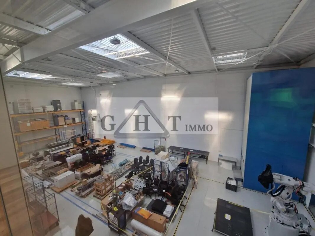 Commerce de détail dans Ivry-sur-Seine à louer Photo du bâtiment- Image 1 de 7