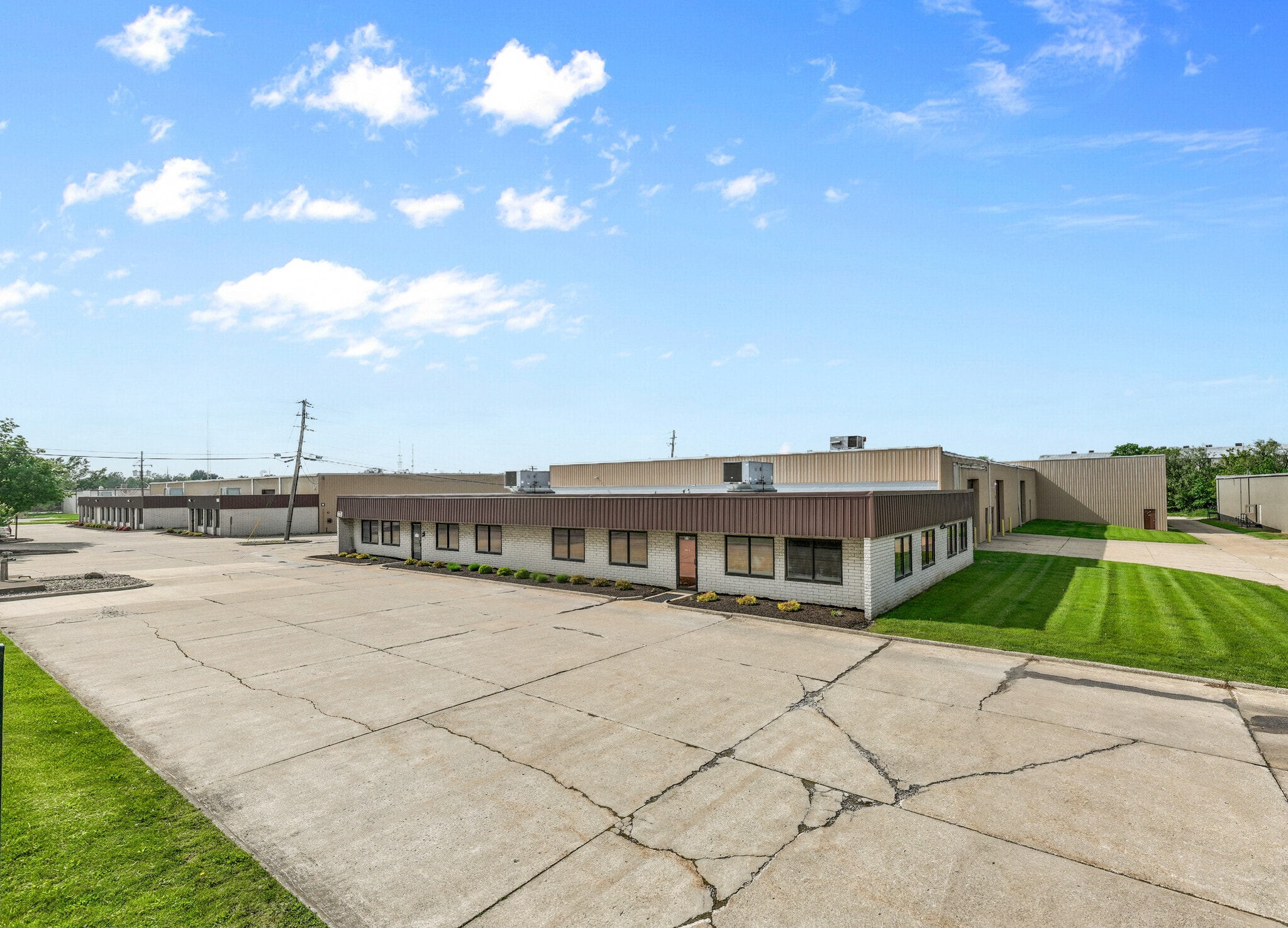 775 W Smith Rd, Medina, OH à vendre Photo du bâtiment- Image 1 de 21