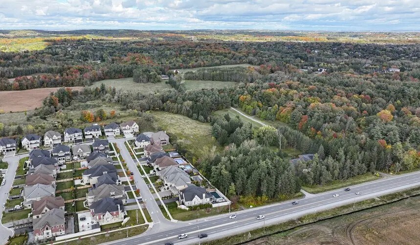 2720 King Rd, King City, ON à vendre - Photo du bâtiment - Image 3 de 3