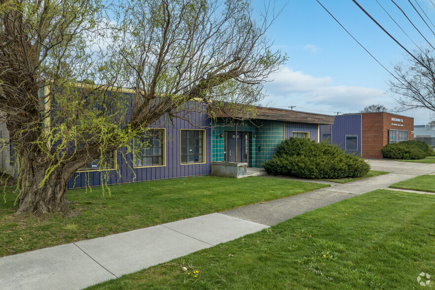 20210 Sherwood St, Detroit, MI for sale - Primary Photo - Image 1 of 6