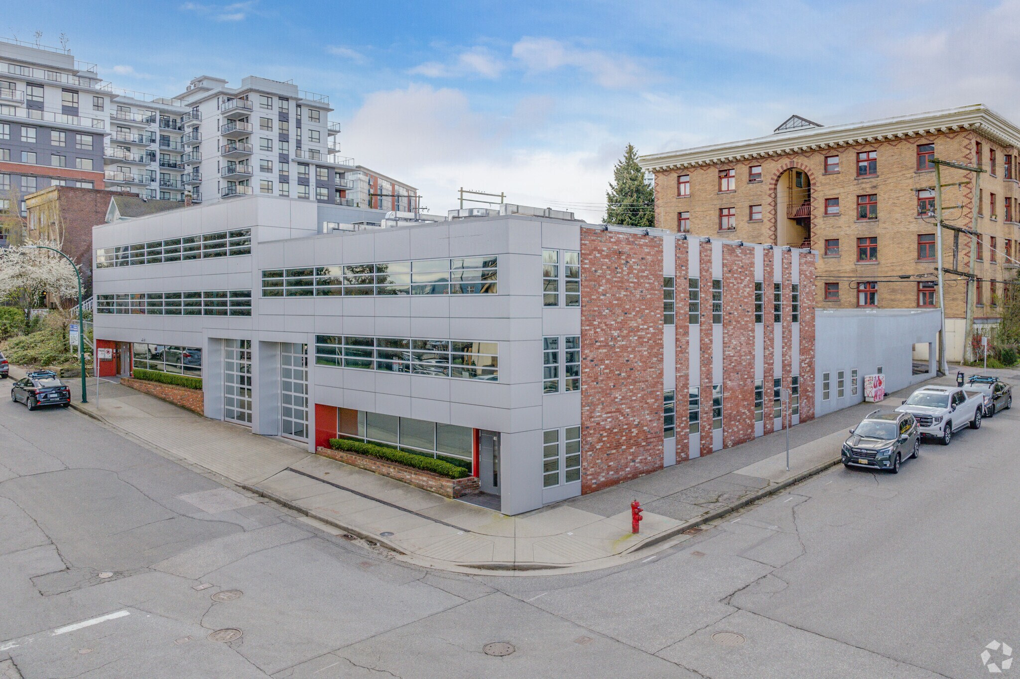 112 6th Av E, Vancouver, BC à louer Photo du bâtiment- Image 1 de 40