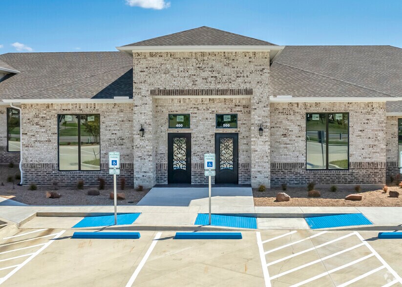 1801 Rufe Snow Dr, Keller, TX à louer - Photo du bâtiment - Image 2 de 13