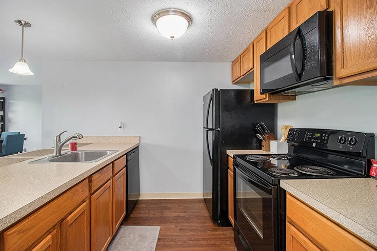 1106 20th St, South Bend, IN à vendre - Photo du bâtiment - Image 3 de 12
