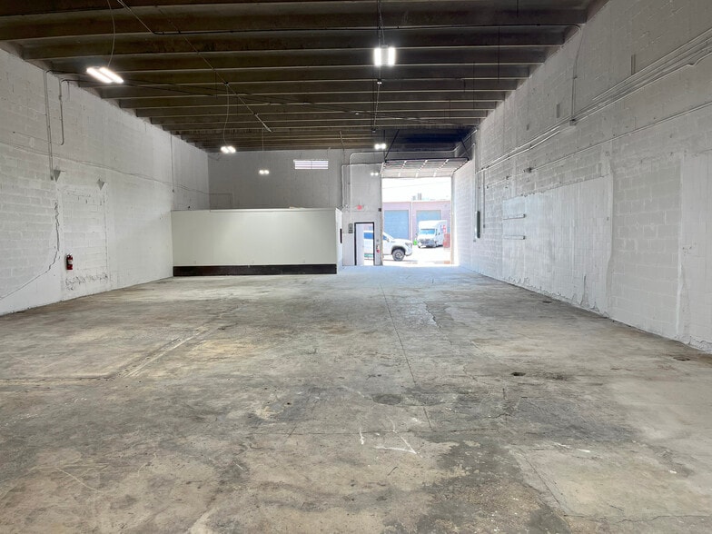 1401-1423 NW 23rd St, Miami, FL for lease - Building Photo - Image 2 of 3