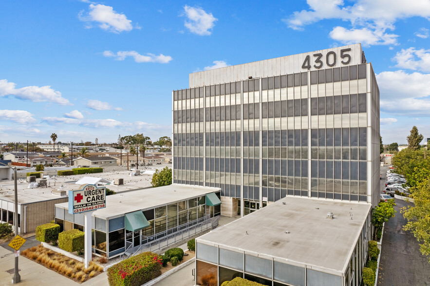 4305 Torrance Blvd, Torrance, CA à vendre - Photo du bâtiment - Image 1 de 4