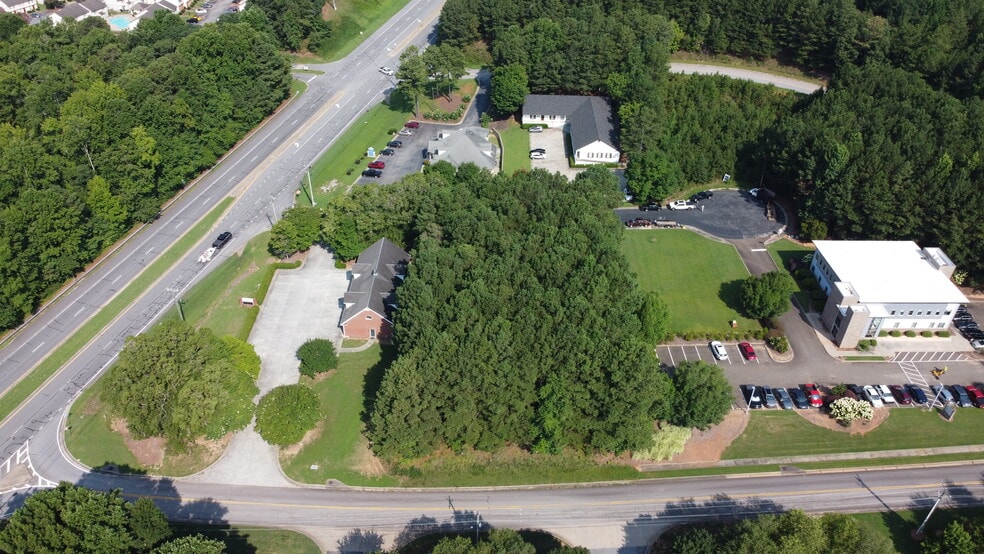 4210 Mundy Mill Pl, Oakwood, GA for sale - Building Photo - Image 2 of 7