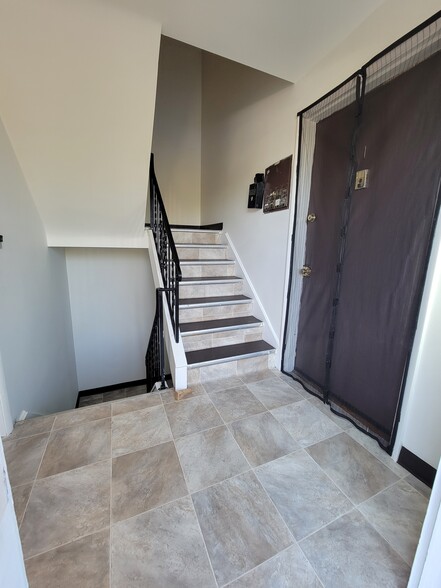 6605 Hasler Ln, Cincinnati, OH for sale - Building Photo - Image 3 of 20