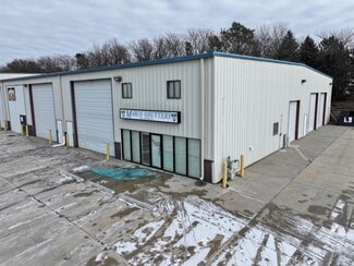 More details for 707 N Frontier Rd, Papillion, NE - Industrial for Sale