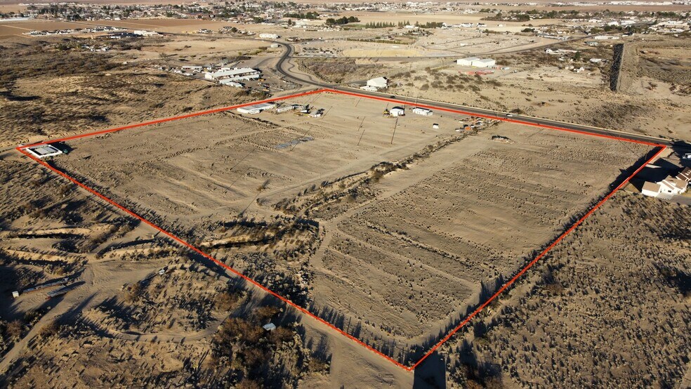 990 Reay Ln, Thatcher, AZ à vendre - Aérien - Image 2 de 4