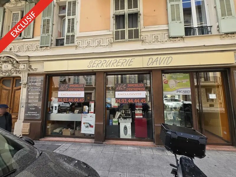 Commerce de détail dans Nice à vendre Photo du bâtiment- Image 1 de 13