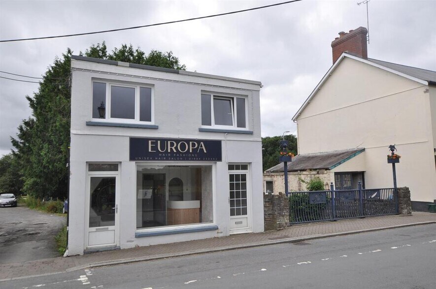 Pentre Rd, Carmarthen for lease - Building Photo - Image 2 of 13